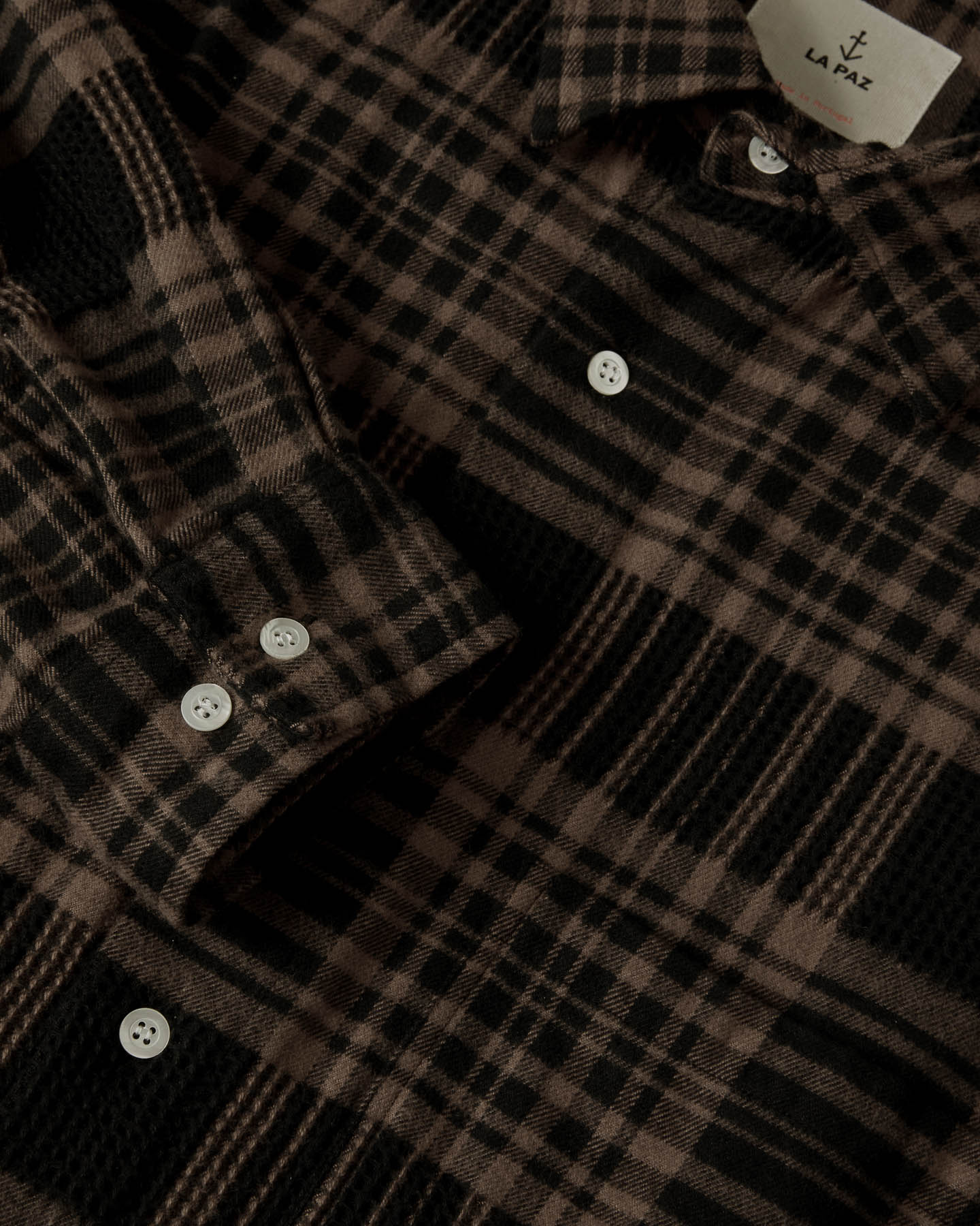 Carvalho Brown Checks - Image 3
