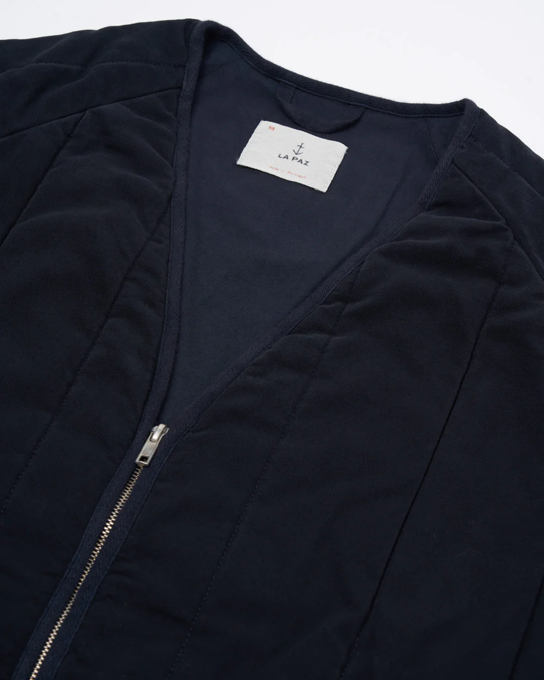 Rosas Dark Navy Canvas - Image 3